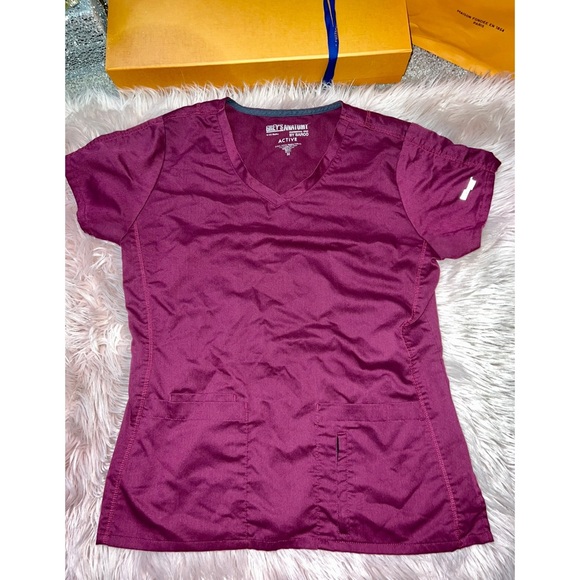 SOLD✨Barco Grey’s Anatomy Active Burgundy Scrub Top, Size Medium - Picture 1 of 5